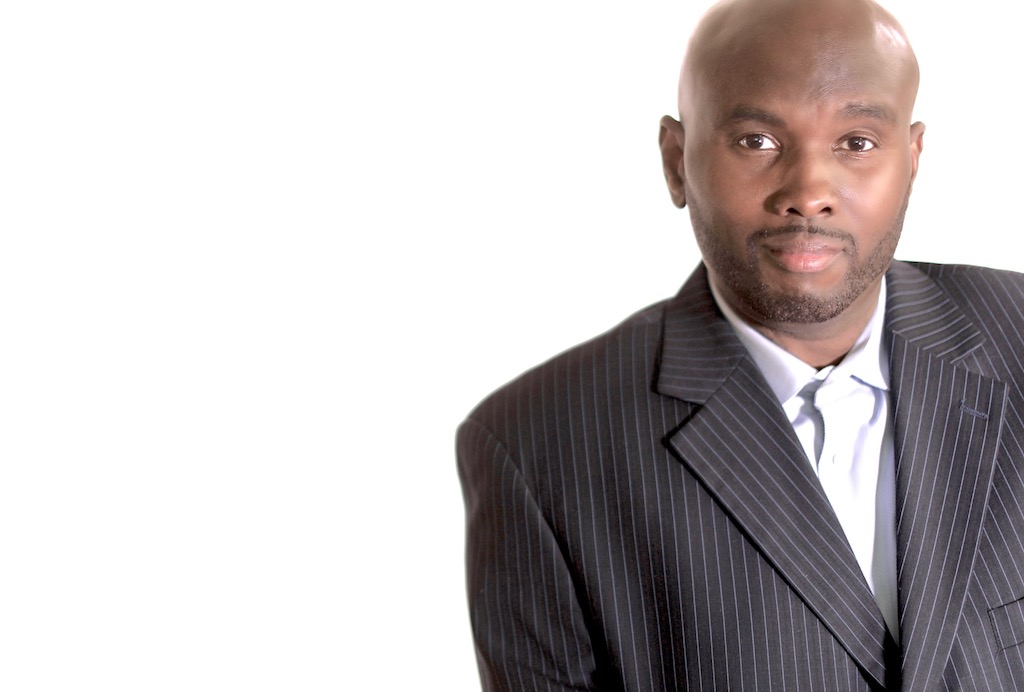 Anthony Thigpen suit image